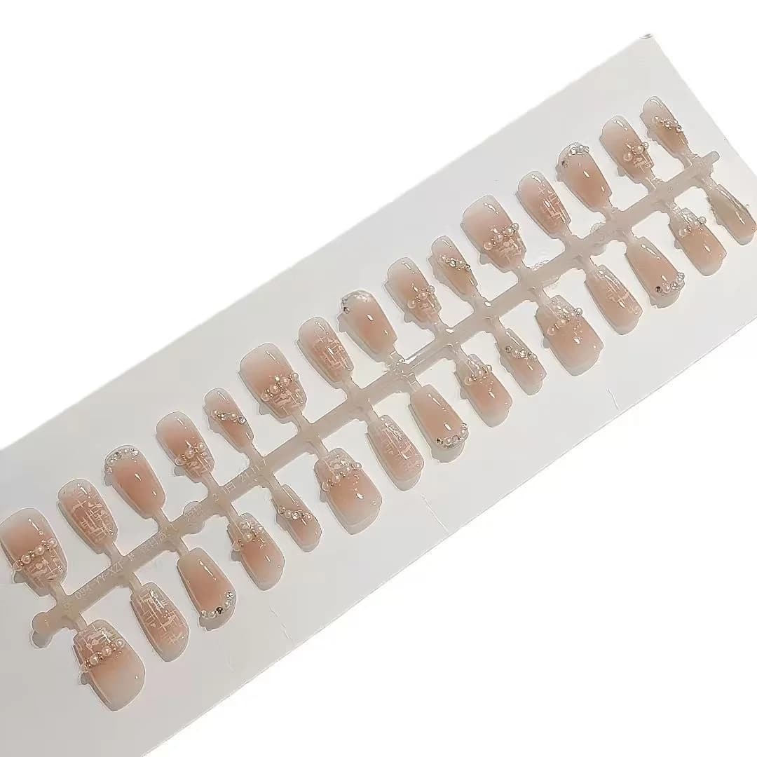 Nakładane paznokcie, krótki kwadrat, słodki styl, zestaw manicure 30 sztuk