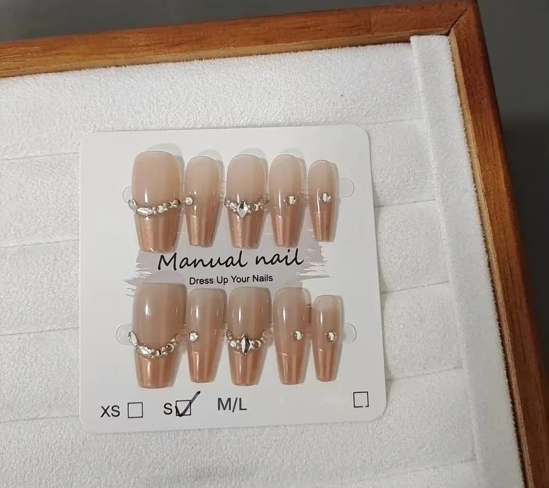 Naklejane paznokcie french tip z cyrkoniami, 10 sztuk