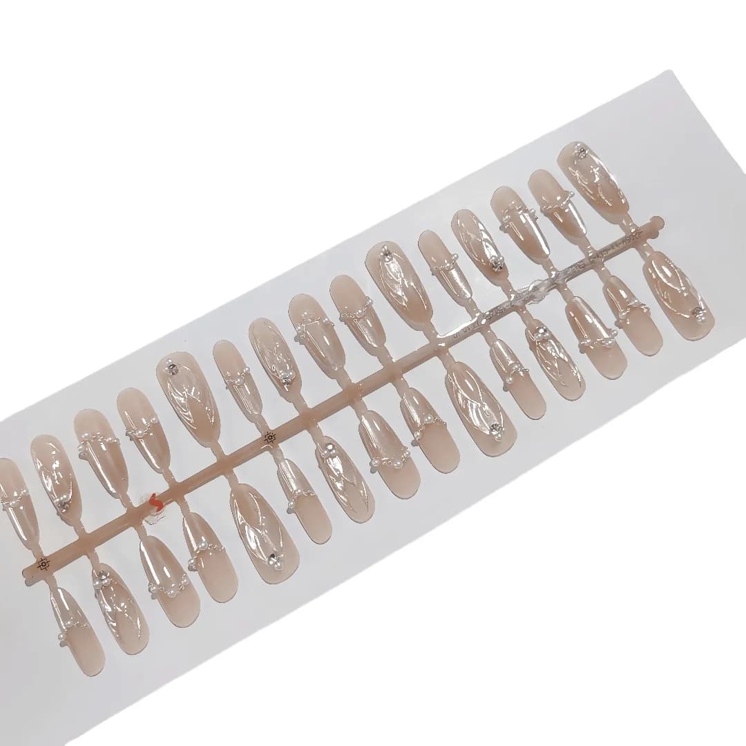 Nakładane paznokcie Cat Eye Mermaid, długie owalne, 30 sztuk