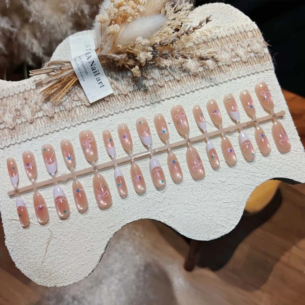 Miękkie różowe paznokcie tipsy Cat Eye, 30 szt., wielorazowe