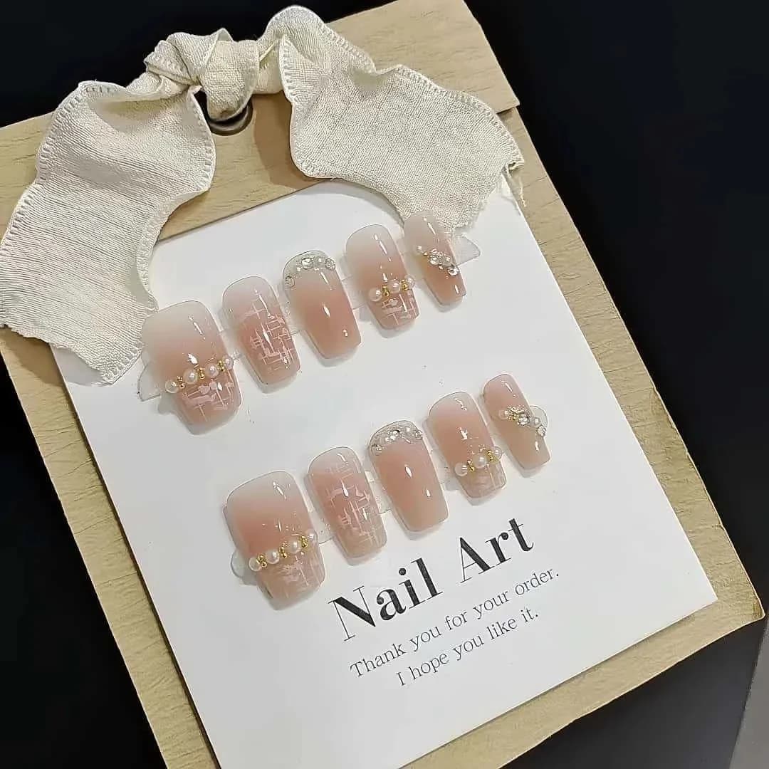 Nakładane paznokcie, krótki kwadrat, słodki styl, zestaw manicure 30 sztuk