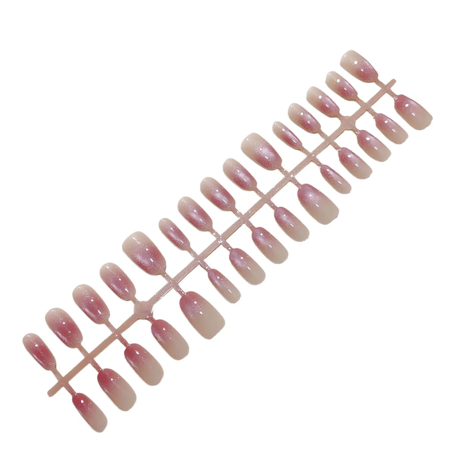 Dymnofioletowe paznokcie nakładane Cat Eye, krótkie i średnie owale, gradient