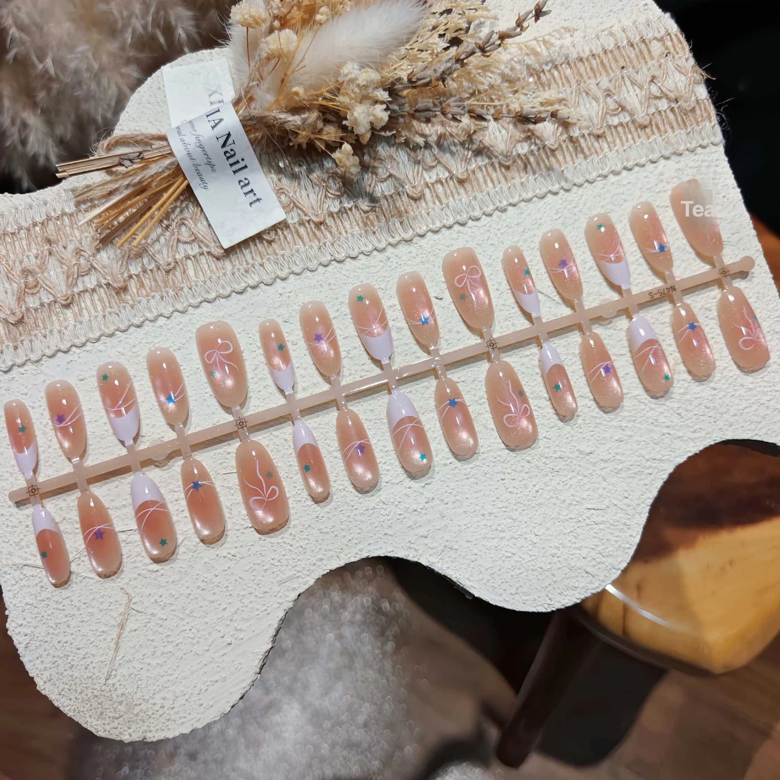 Miękkie różowe paznokcie tipsy Cat Eye, 30 szt., wielorazowe